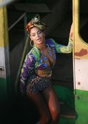 Beyonce in sexy booty shorts