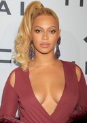 Beyonce cleavage
