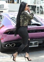Blac Chyna in tight jeans