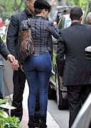 Jennifer Lopez in tight jeans