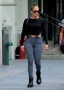 Jennifer Lopez in leggings