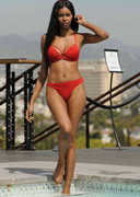 Jessica White in red