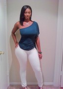 Thick candids of an ebony babe