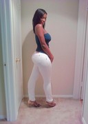 Thick candids of an ebony babe