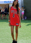 Jourdan Dunn sideboob