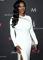 Kenya Moore is curvy