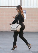 Khloe Kardashian booty candids