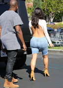 Kim Kardashian ass in denim