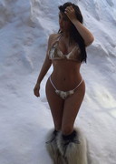 Kim Kardashian in string bikini
