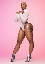 Ebony model with big ass