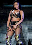 Nicki Minaj big booty in concert