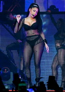 Nicki Minaj booty in concert