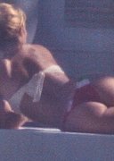 Shakira ass candids