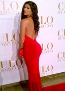 Suelyn got booty in red