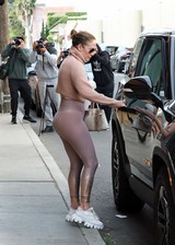 Jennifer Lopez booty in leggings