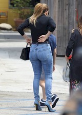 Jennifer Lopez ass in jeans