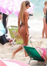 Juliana Nalu bikini ass