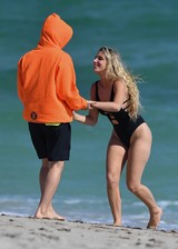 Lele Pons thick at the beach