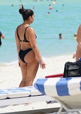 Sexy bikini butts
