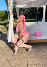 Nicki Minaj sexy on Instagram