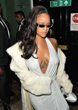 Rihanna cleavage