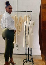 Serena Williams booty in pants