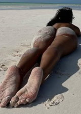 Kris Summers Showing Off Her Huge Butt Covered With Sand On The Beach